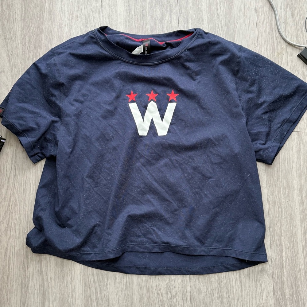 Navy Blue T-Shirt with White 'W' and Red Stars Washington Capitals